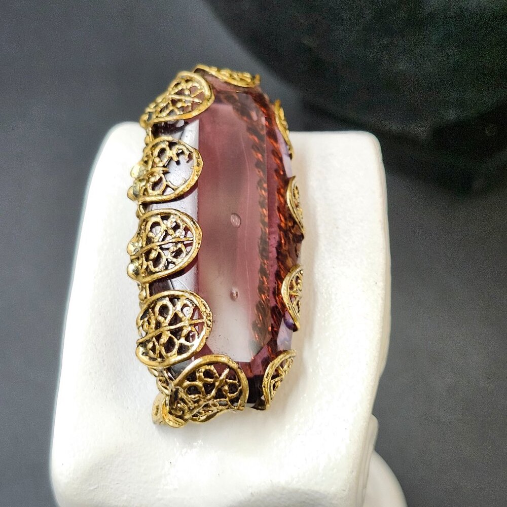 Vintage Filligree & Amythst Glass Brooch